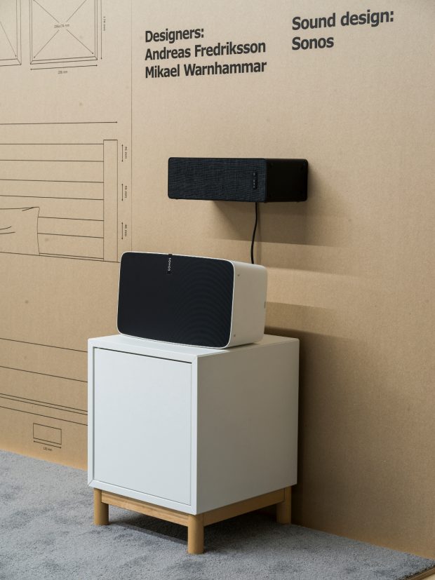 Die Ikea Symfonisk-WLAN-Speaker lassen sich auch als Regal benutzen. (Foto: Ikea)